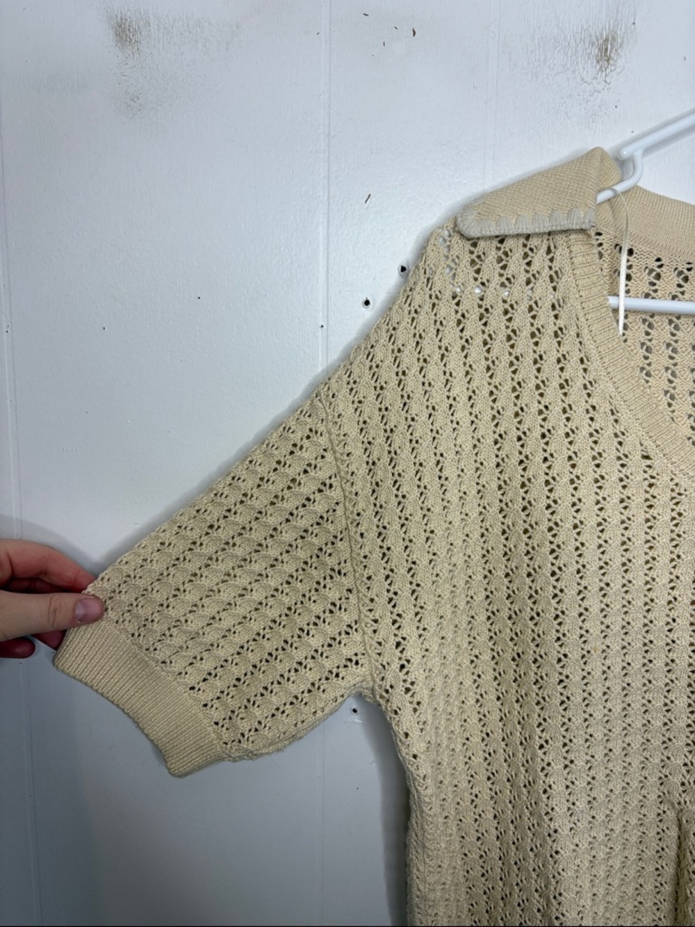 Elie Tahari Top Womens Medium Crochet Open Knit Collared V Neck Old Money Preppy - Picture 5 of 10